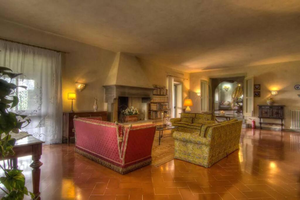Villa Selva Ластра-а-Синья Экстерьер фото
